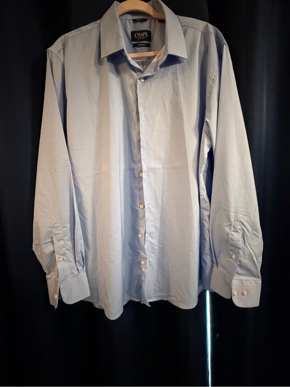 Chaps Men's Light Blue Long Sleeve Dress Shirt